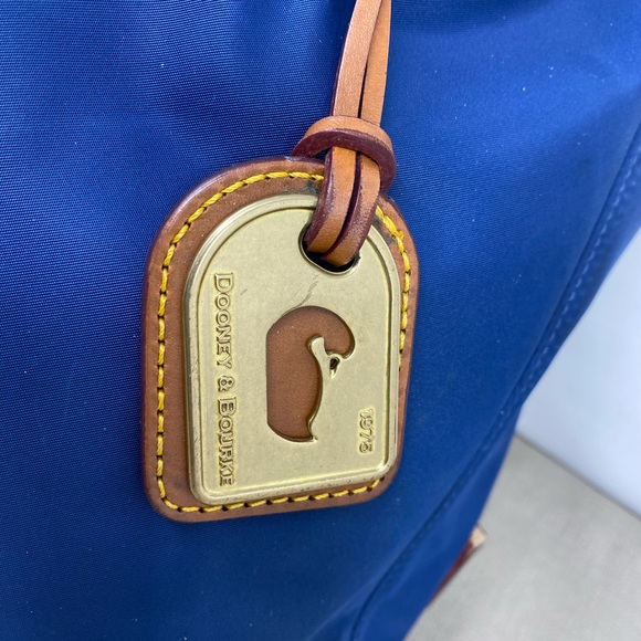 DOONEY & BOURKE NAVY NYLON BUCKLE CLOSURE SATCHEL/TOTE - Picture 6 of 16